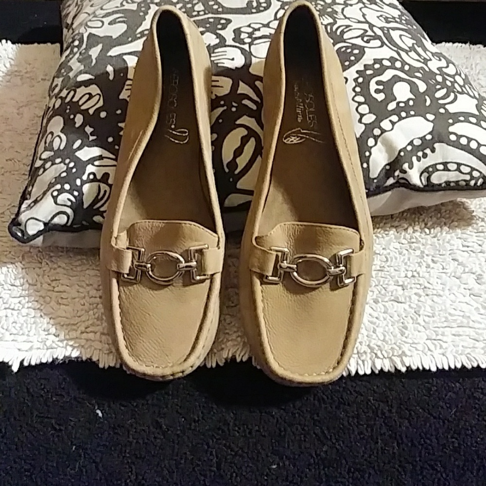 Aerosole shoes